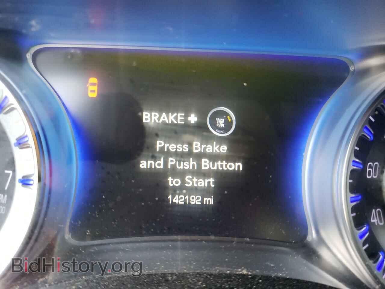 2016 CHRYSLER 300 - VIN: 2C3CCAPT2GH243975 - Фото 8