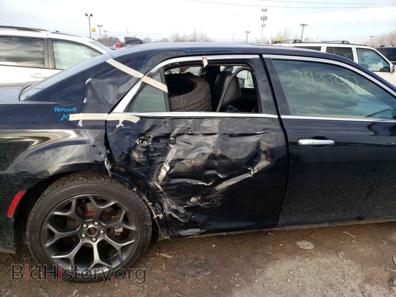 2016 CHRYSLER 300 - VIN: 2C3CCAPT2GH243975 - Фото 9