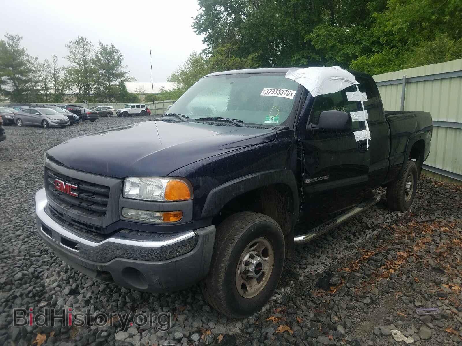 2005 GMC SIERRA - VIN: 1GTHK29U25E268279 - Фото 2
