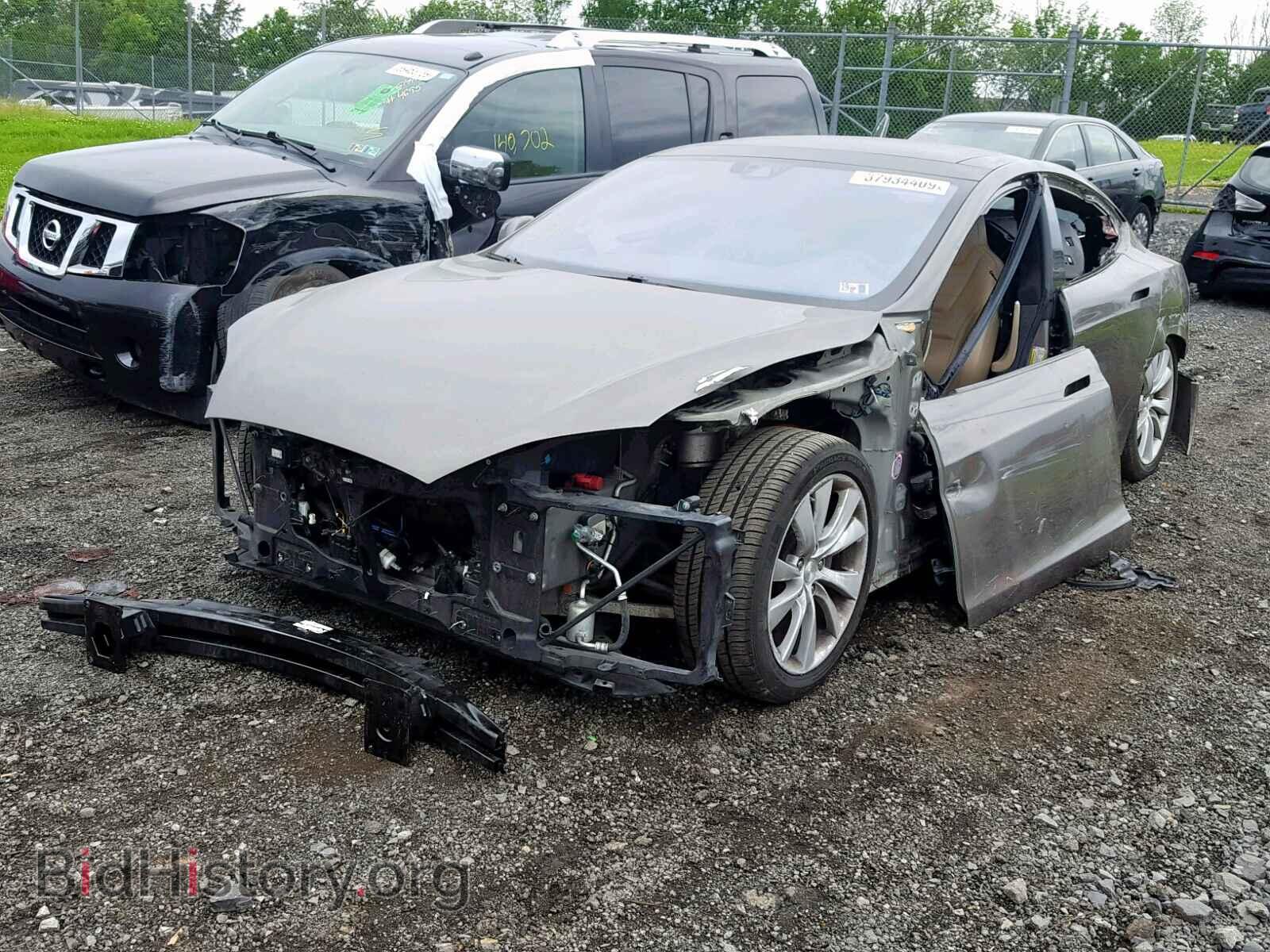 2015 TESLA MODEL S - VIN: 5YJSA1E28FF105207 - Фото 2