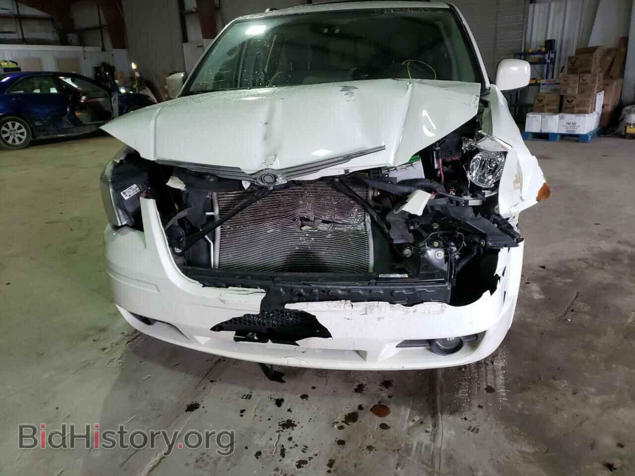 2008 CHRYSLER MINIVAN - VIN: 2A8HR54P88R674257 - Фото 9