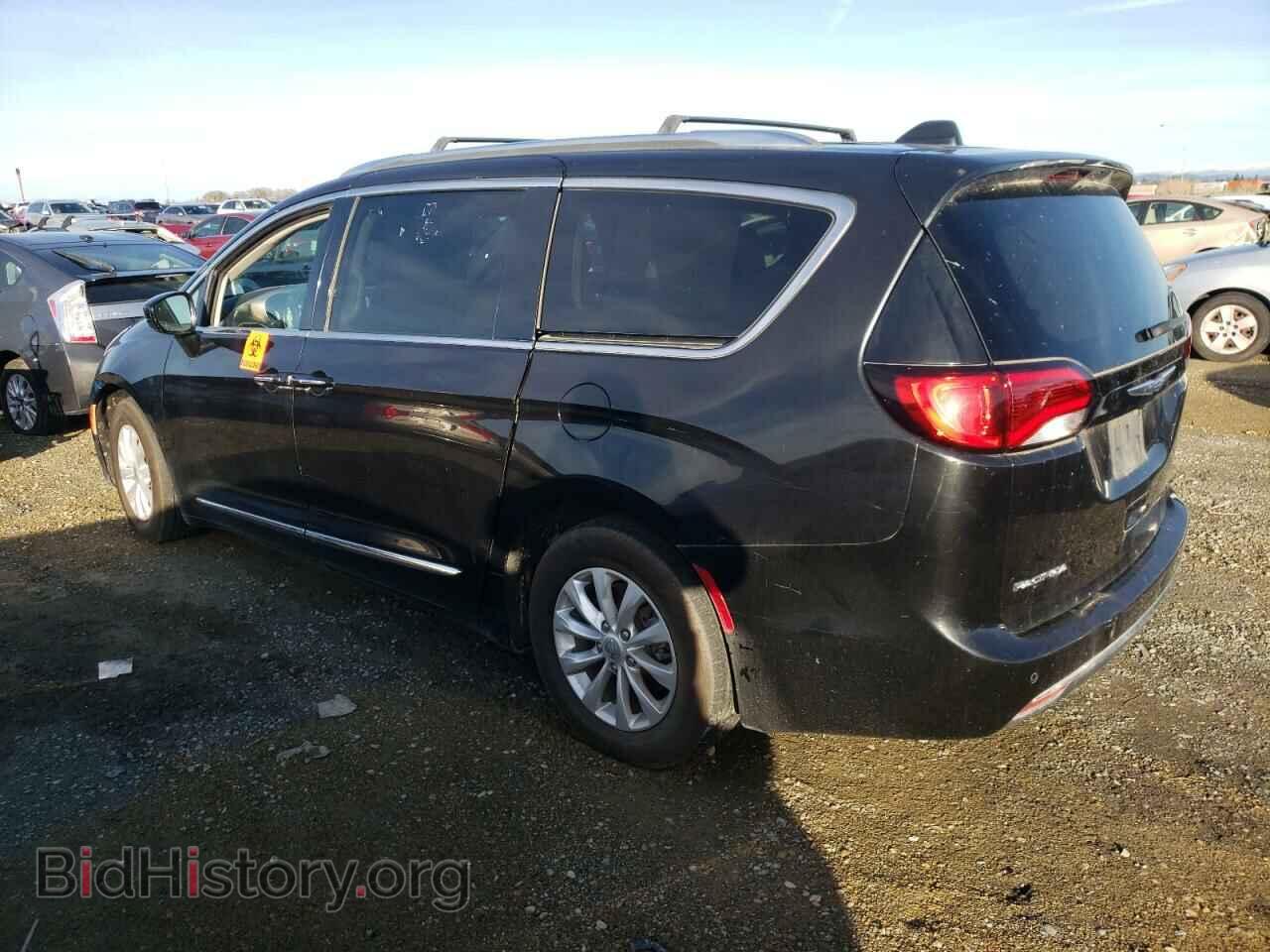 2018 CHRYSLER PACIFICA - VIN: 2C4RC1BG4JR149338 - Фото 2