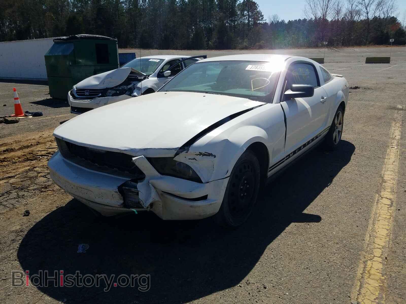 2007 FORD MUSTANG - VIN: 1ZVFT80NX75266583 - Фото 2