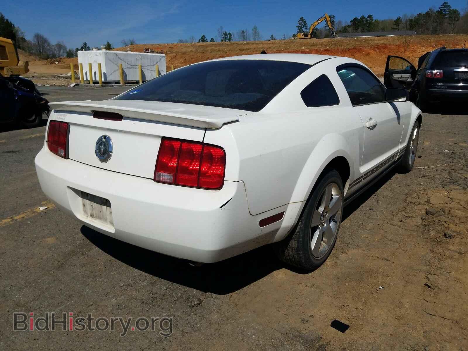 2007 FORD MUSTANG - VIN: 1ZVFT80NX75266583 - Фото 4