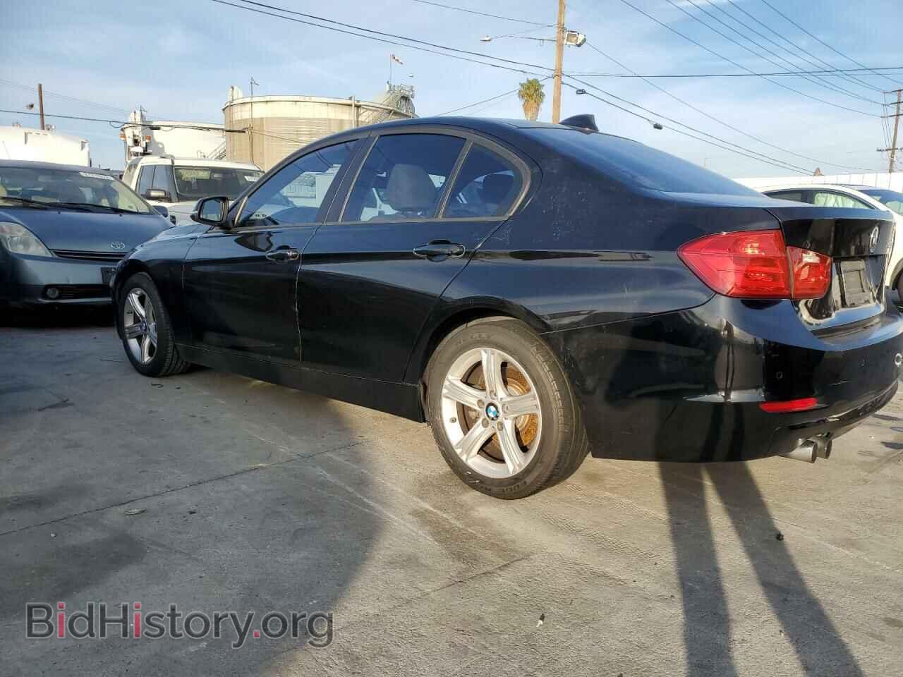 2013 BMW 3 SERIES - VIN: WBA3C1C5XDF438803 - Фото 2