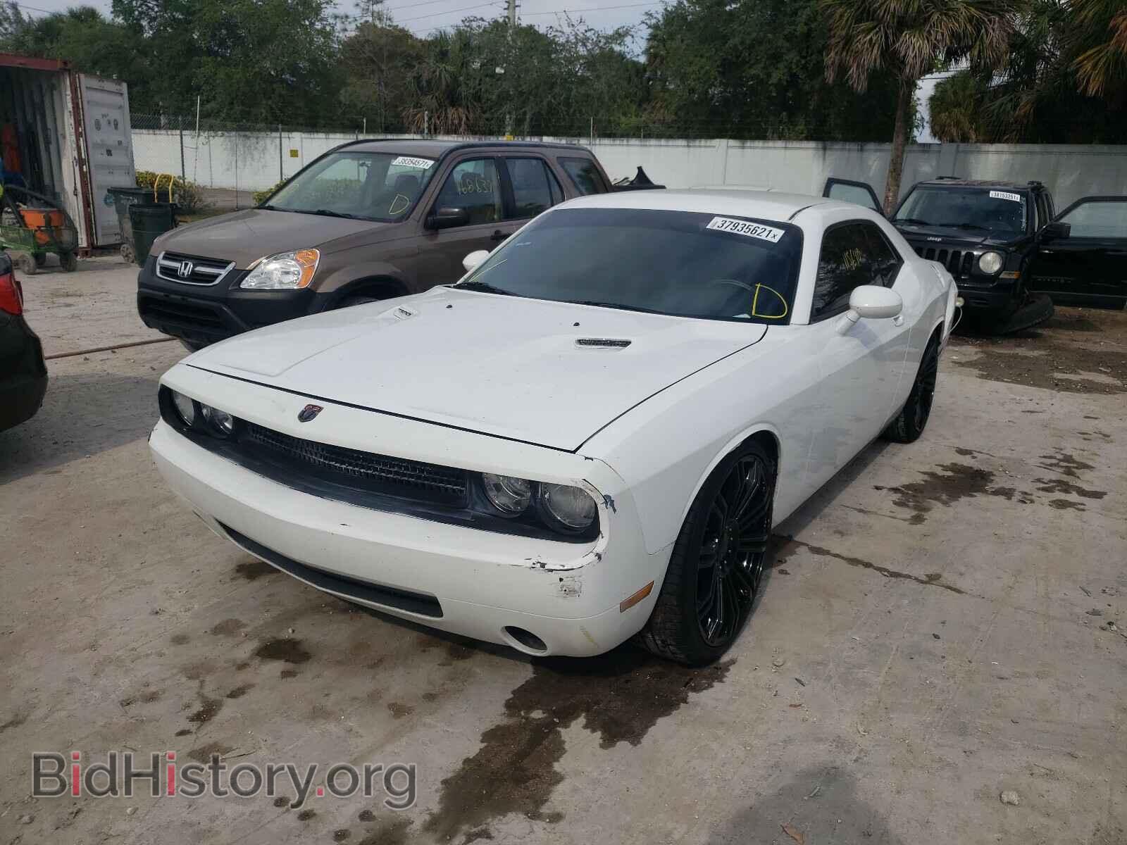 2010 DODGE CHALLENGER - VIN: 2B3CJ4DV1AH322393 - Photo 2