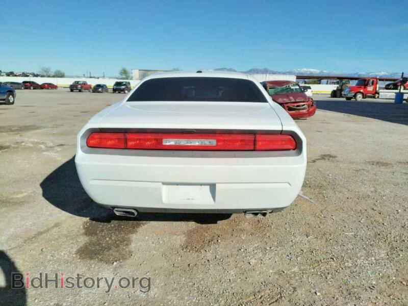 2014 Dodge CHALLENGER (VIN 2C3CDYAGXEH249909) — photo 6 of 12