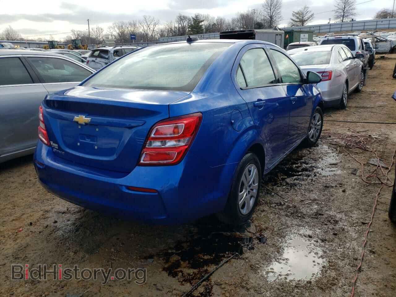 2017 CHEVROLET SONIC - VIN: 1G1JB5SH2H4154897 - Фото 4