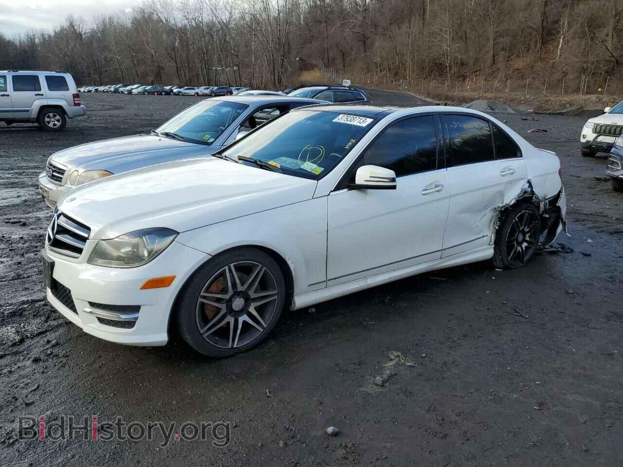 Photo WDDGF8AB6EA959535 - MERCEDES-BENZ C-CLASS 2014