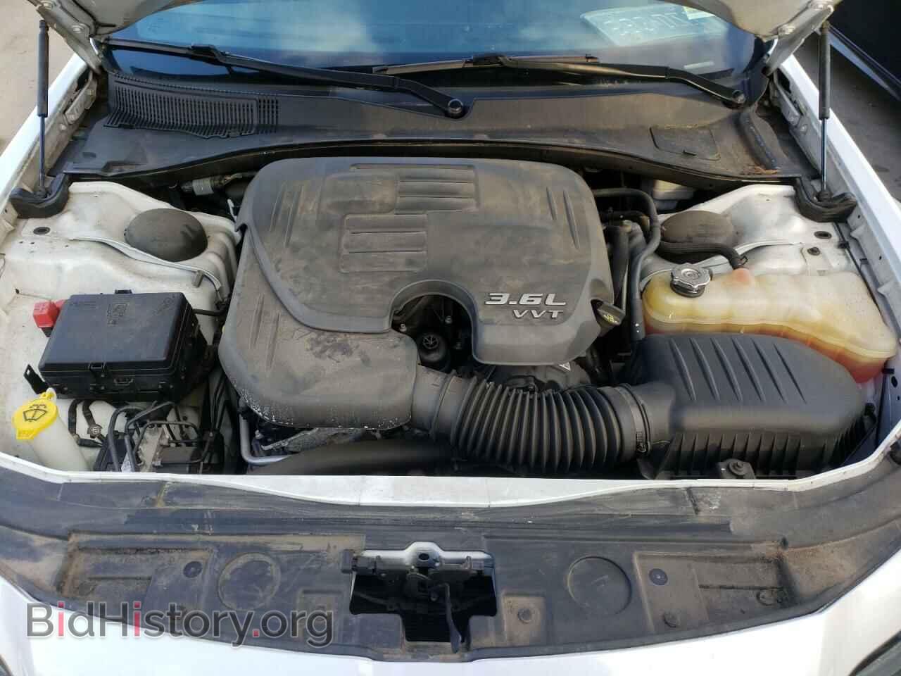 2014 CHRYSLER 300 - VIN: 2C3CCABG9EH200936 - Фото 11