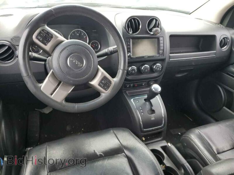 2012 Jeep COMPASS (VIN 1C4NJCCB2CD661074) — photo 8 of 13