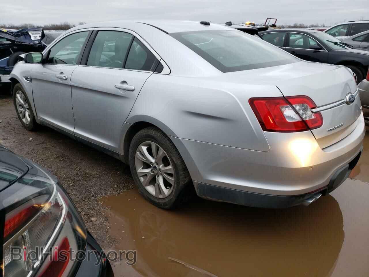 2011 FORD TAURUS - VIN: 1FAHP2EW7BG131434 - Фото 2