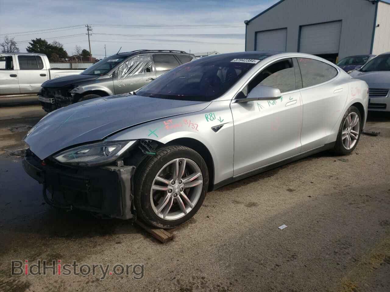 Фотография 5YJSA1CN4DFP11372 - TESLA MODEL S 2013