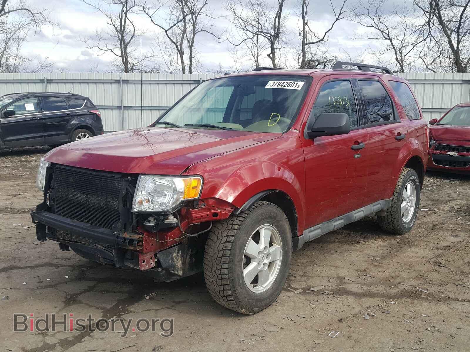2009 FORD ESCAPE - VIN: 1FMCU93G79KC50234 - Фото 2