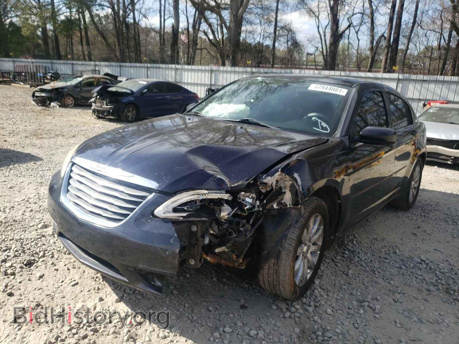 2011 CHRYSLER 200 - VIN: 1C3BC4FB1BN545540 - Photo 2