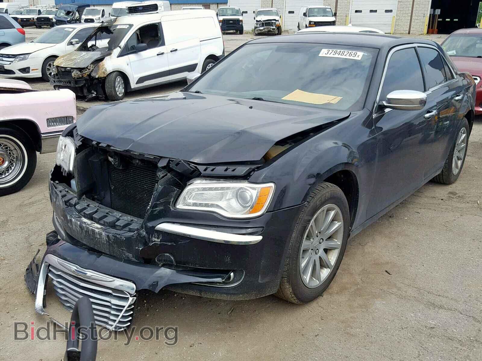 2011 CHRYSLER 300 - VIN: 2C3CA5CG8BH559508 - Фото 2