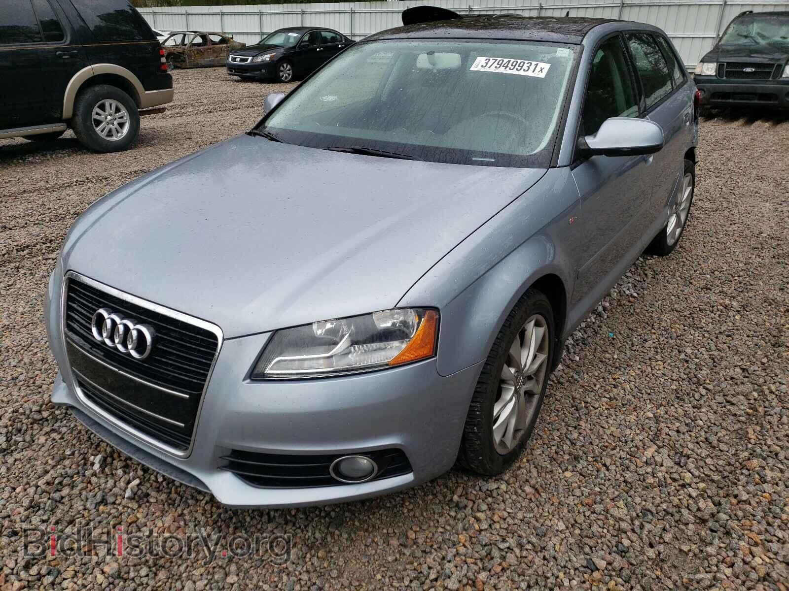 2012 AUDI A3 - VIN: WAUBJAFM1CA096982 - Фото 2