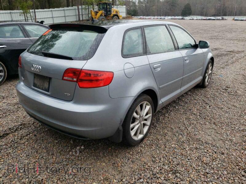 2012 Audi A3 (VIN WAUBJAFM1CA096982) — photo 4 of 10