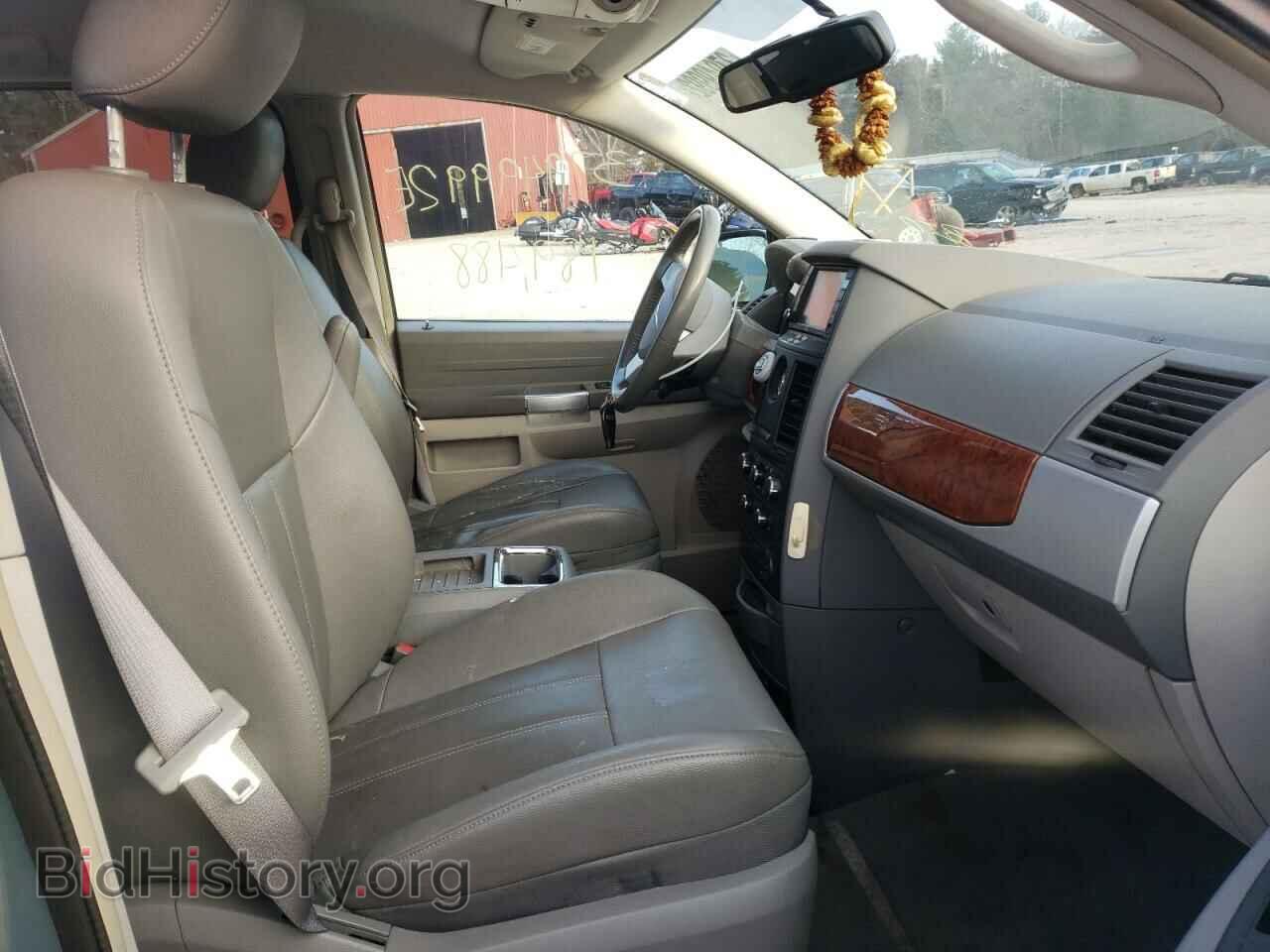 2008 CHRYSLER MINIVAN - VIN: 2A8HR54P58R801384 - Фото 5