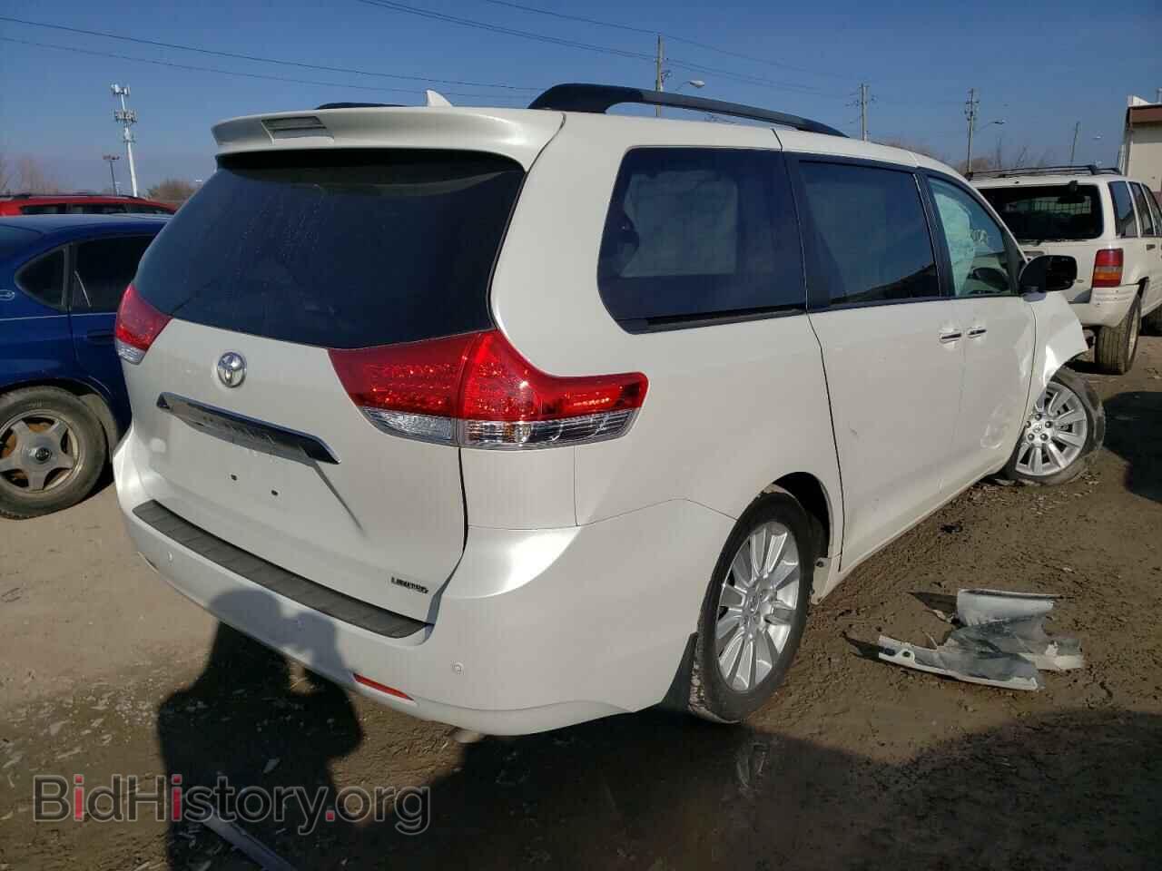 2013 TOYOTA SIENNA - VIN: 5TDYK3DC8DS303825 - Фото 4