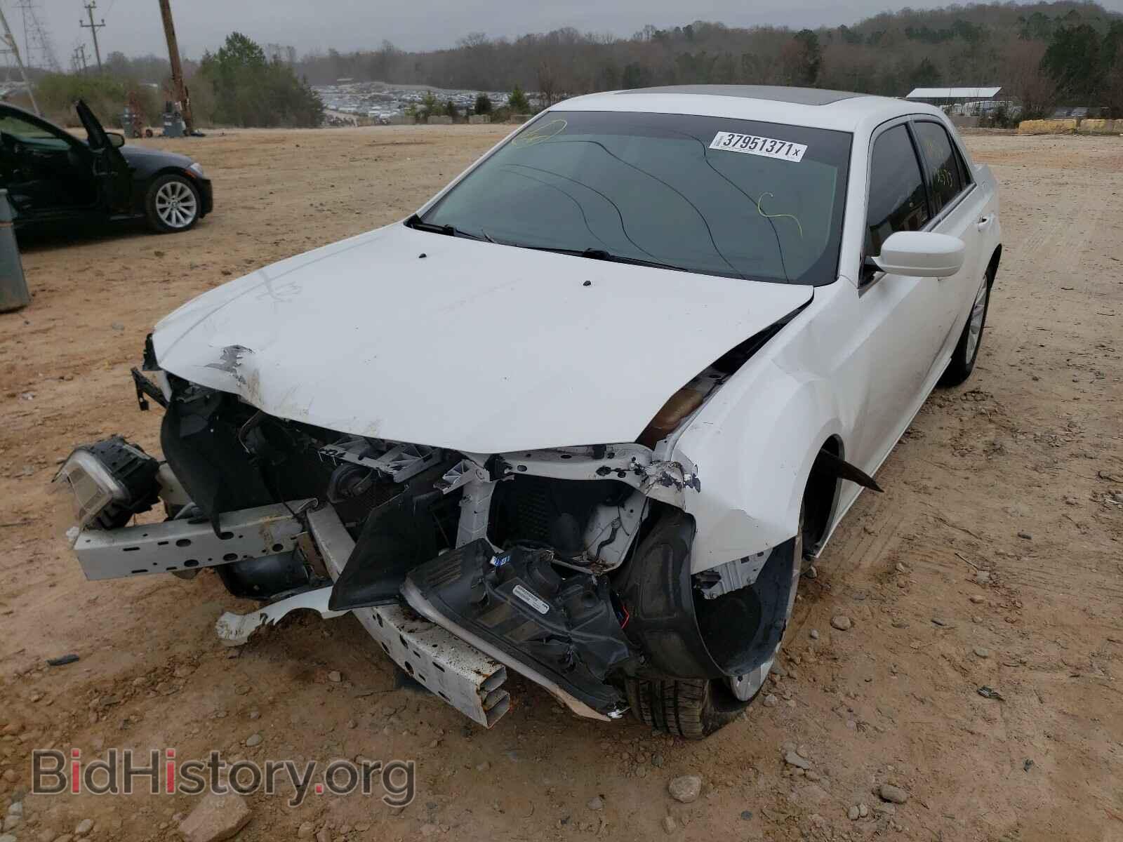 2013 CHRYSLER 300 - VIN: 2C3CCAAG8DH527585 - Фото 2