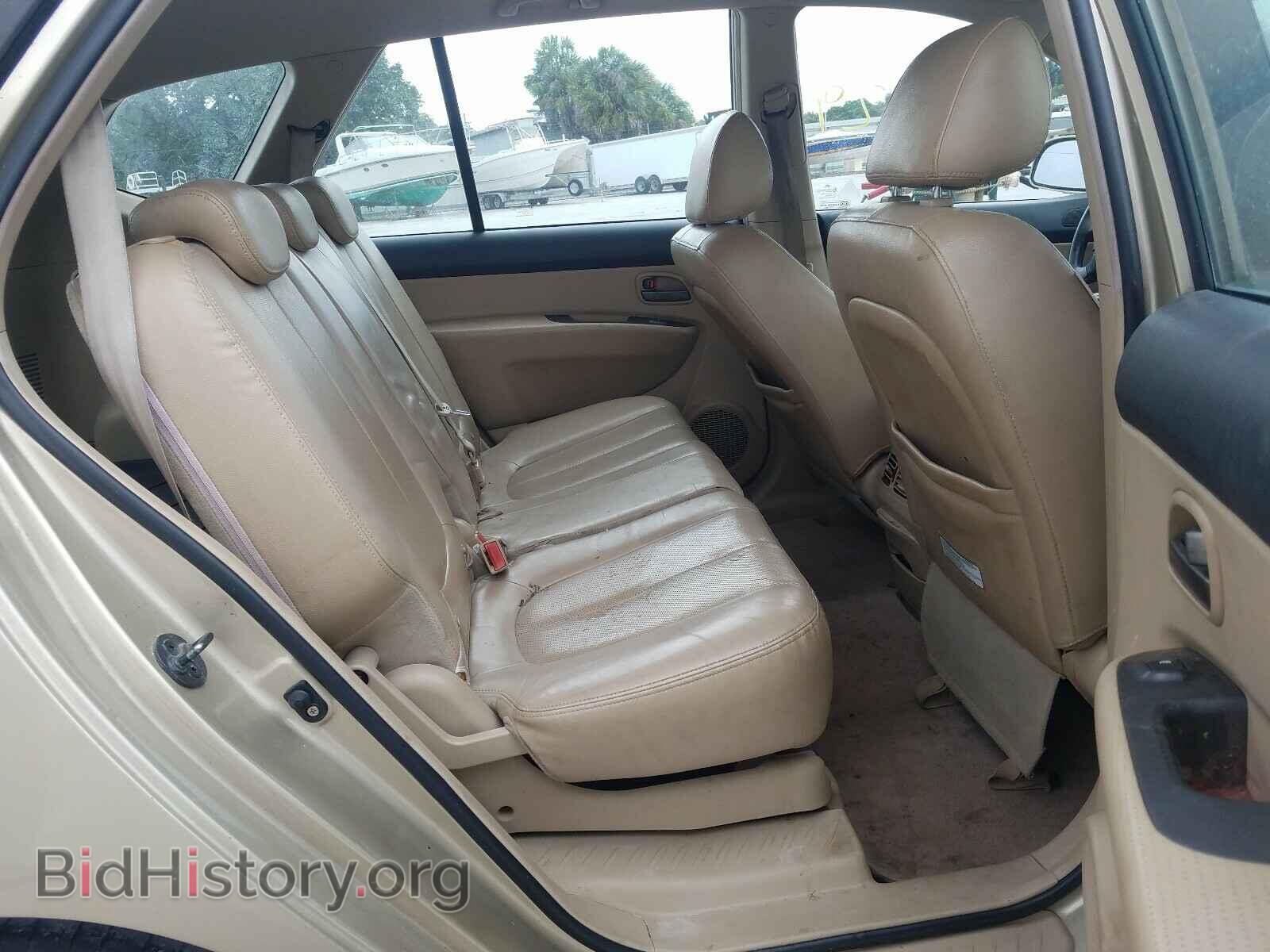 2007 KIA RONDO - VIN: KNAFG526X77096867 - Фото 6