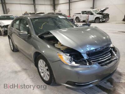 2013 Chrysler 200 200 Tourin, серебристый — VIN 1C3CCBBB8DN615181, Copart