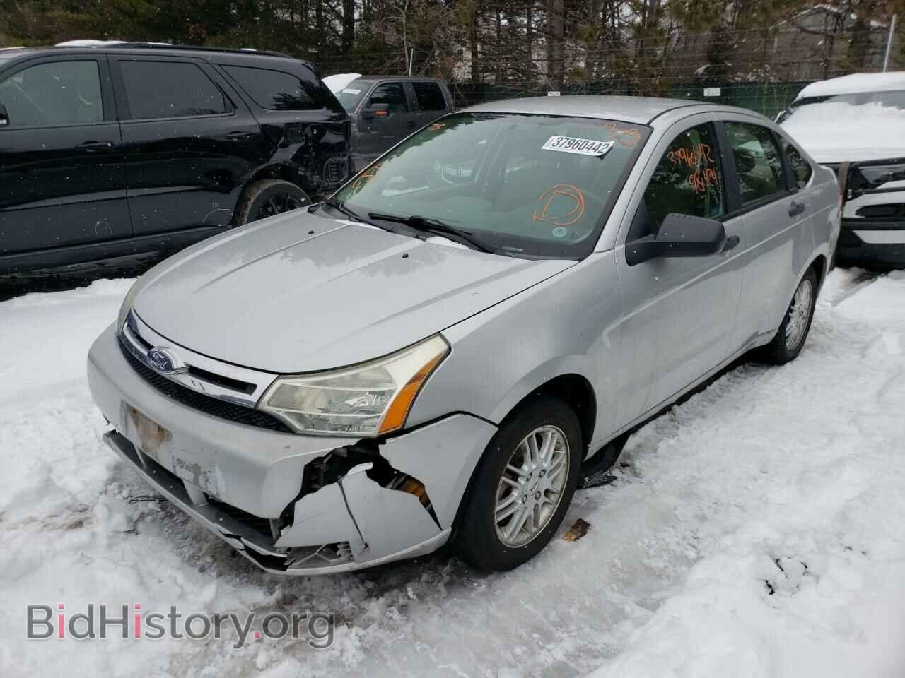 2009 FORD FOCUS - VIN: 1FAHP35N69W104836 - Фото 2