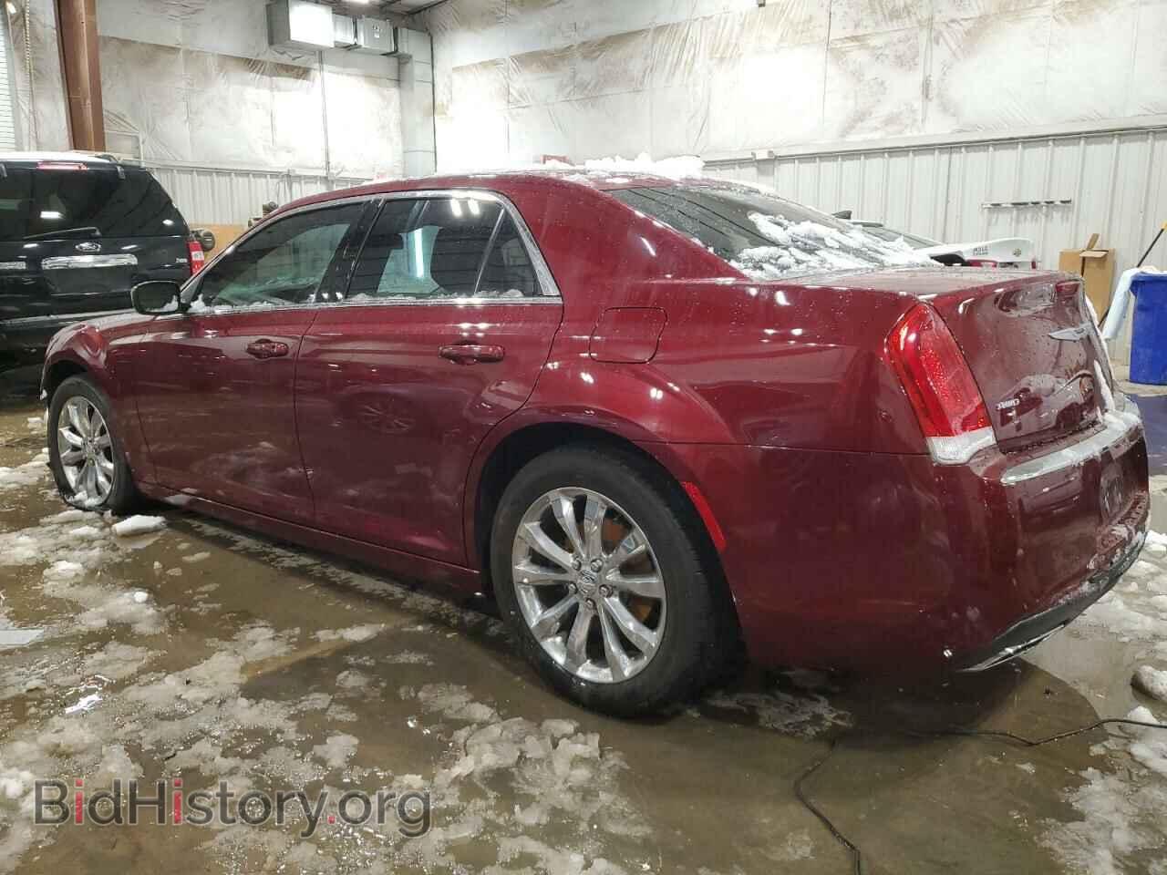 2019 CHRYSLER 300 - VIN: 2C3CCARG2KH623018 - Photo 2