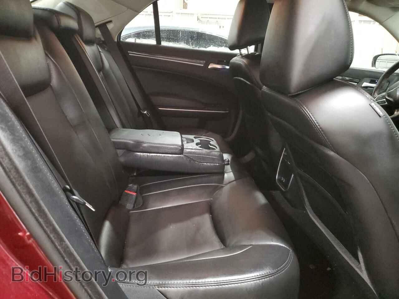 2019 CHRYSLER 300 - VIN: 2C3CCARG2KH623018 - Photo 10
