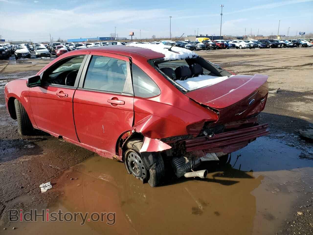 2011 FORD FOCUS - VIN: 1FAHP3GN9BW177900 - Фото 2