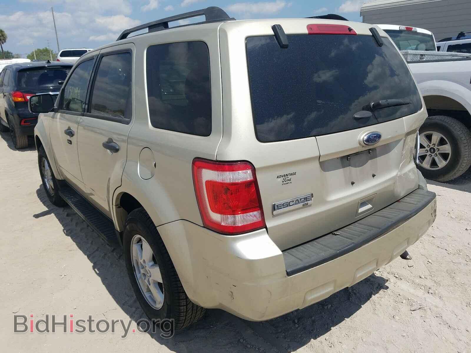 2011 FORD ESCAPE - VIN: 1FMCU0D78BKC48458 - Фото 3