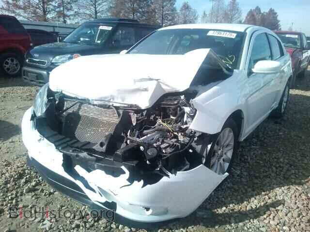 2012 CHRYSLER 200 - VIN: 1C3CCBBG8CN226423 - Фото 2