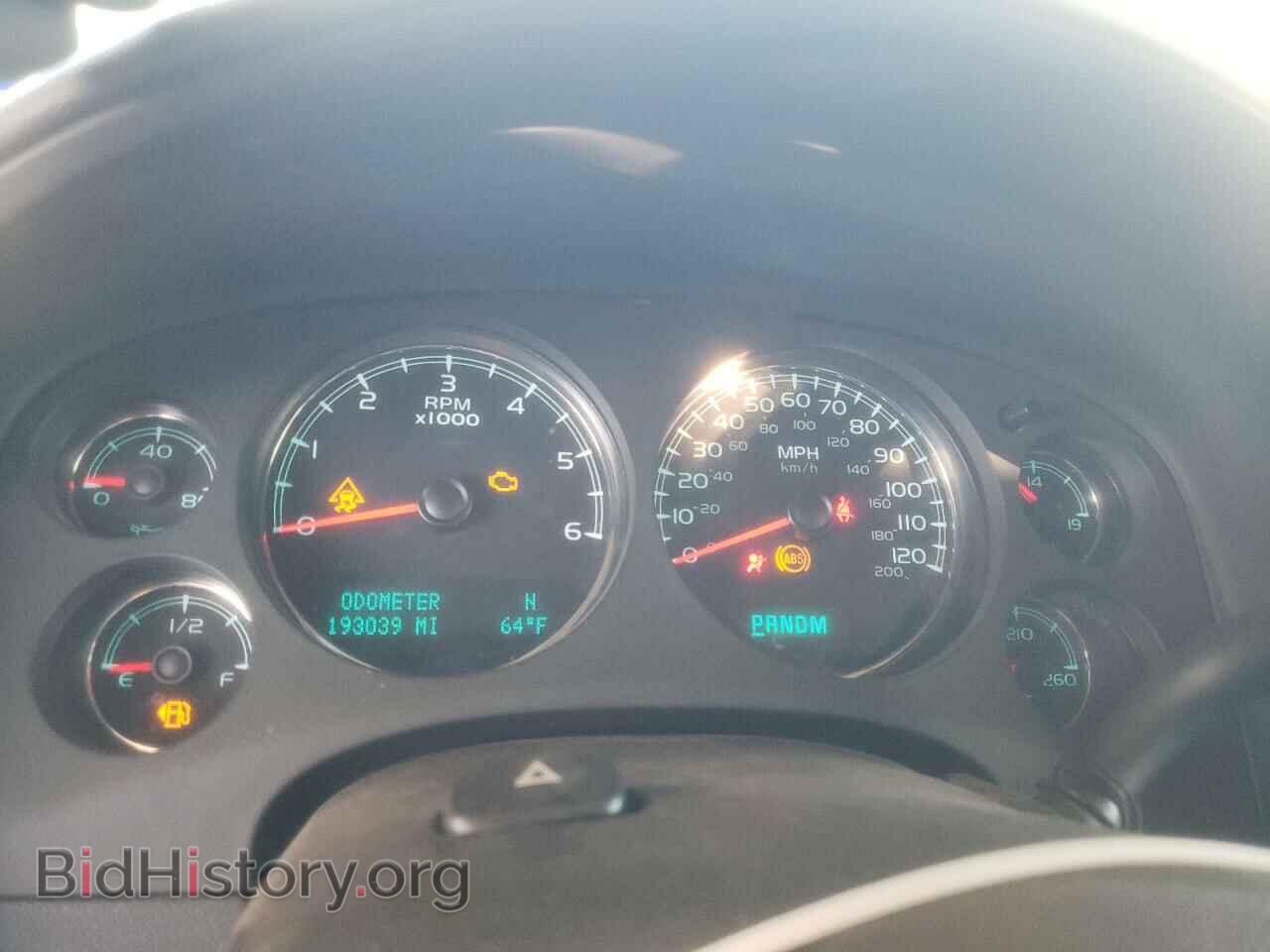 2010 GMC YUKON - VIN: 1GKUCEEF9AR184813 - Photo 9