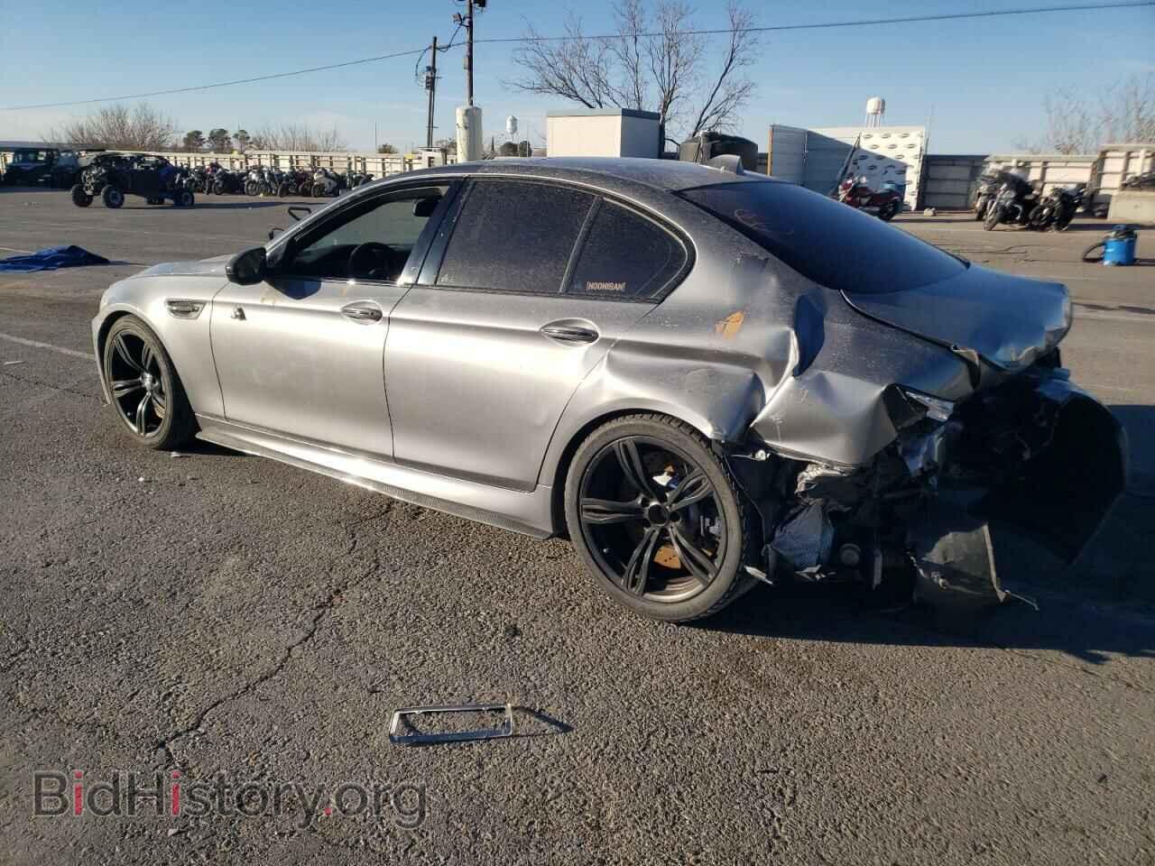 2015 BMW M5 - VIN: WBSFV9C5XFD594565 - Фото 2