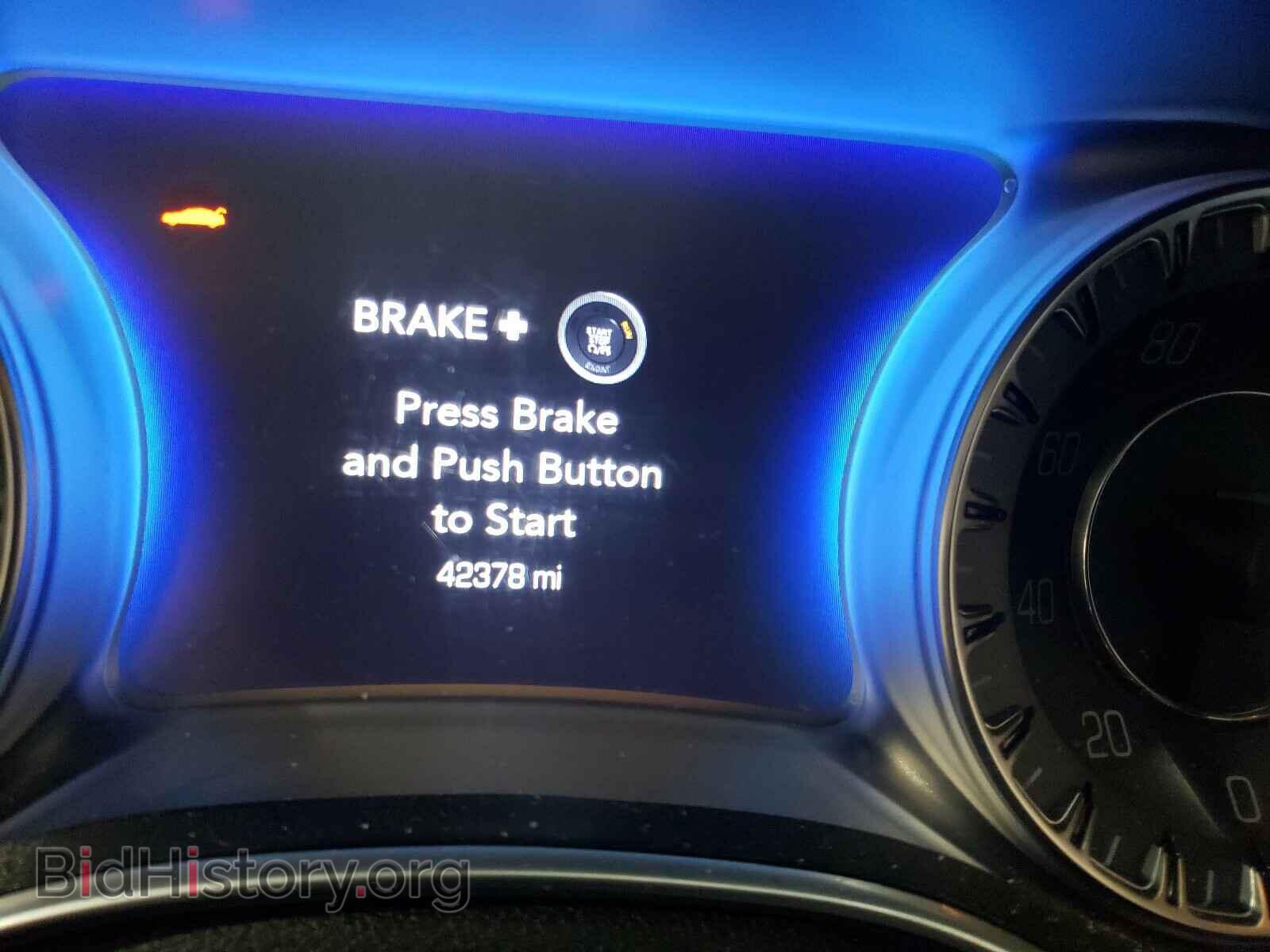 2018 CHRYSLER 300 - VIN: 2C3CCAAG6JH263732 - Фото 8