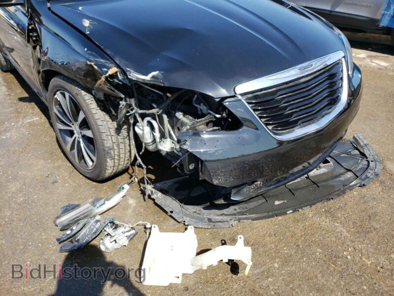 2013 Chrysler 200 (VIN 1C3CCBBG0DN702147) — фото 9 из 10