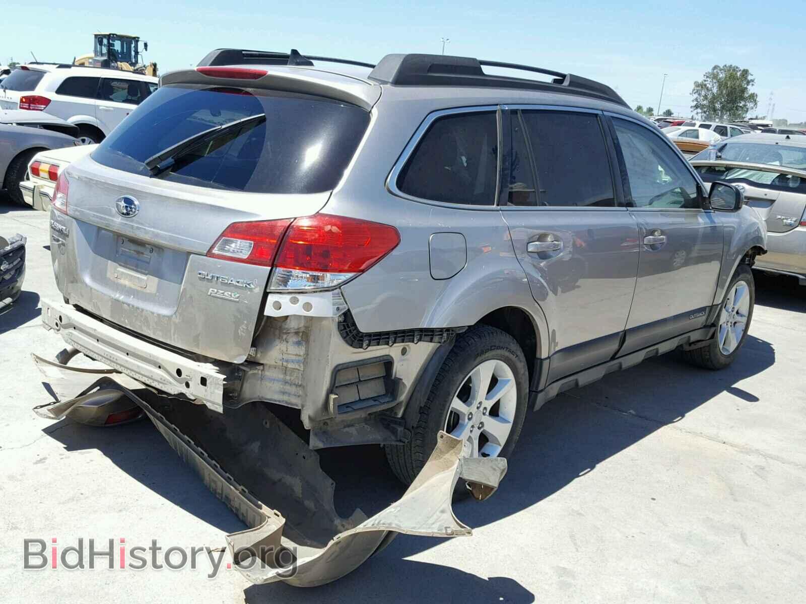2014 SUBARU OUTBACK - VIN: 4S4BRBCC7E3236422 - Photo 4
