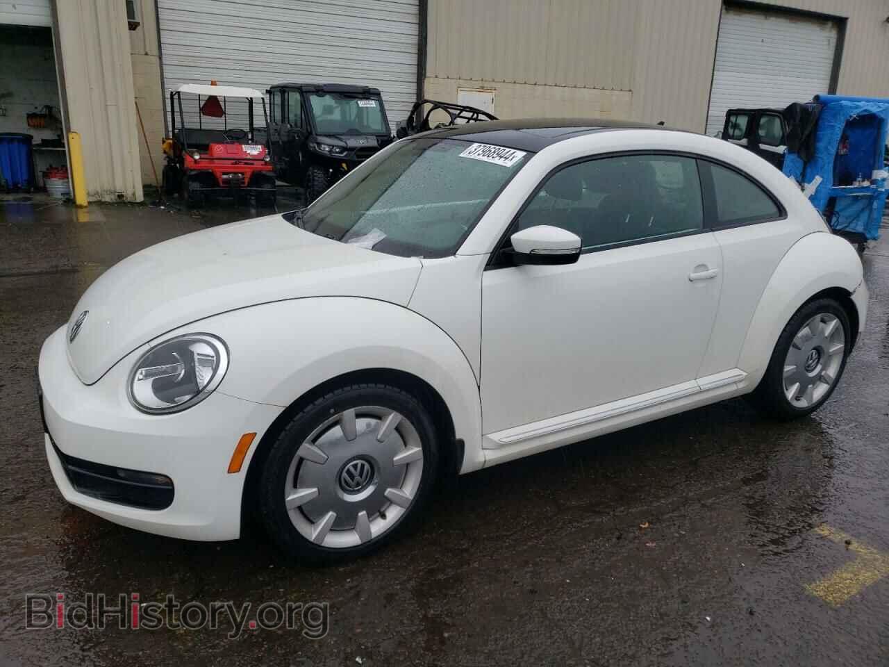 Фотография 3VWJP7AT0EM608703 - VOLKSWAGEN BEETLE 2014