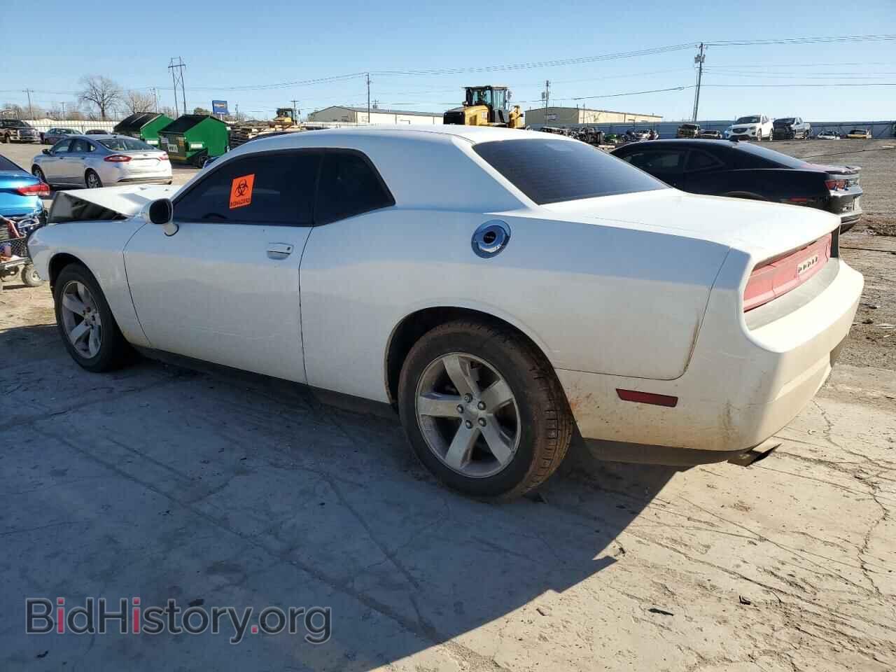 2014 DODGE CHALLENGER - VIN: 2C3CDYAG6EH302508 - Фото 2