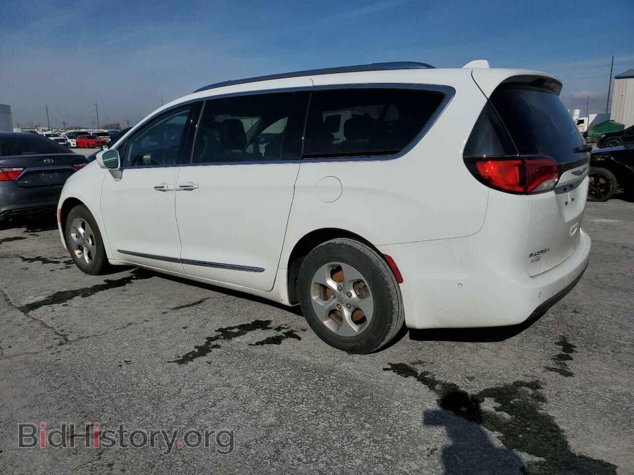 2017 CHRYSLER PACIFICA - VIN: 2C4RC1EG4HR506183 - Photo 2