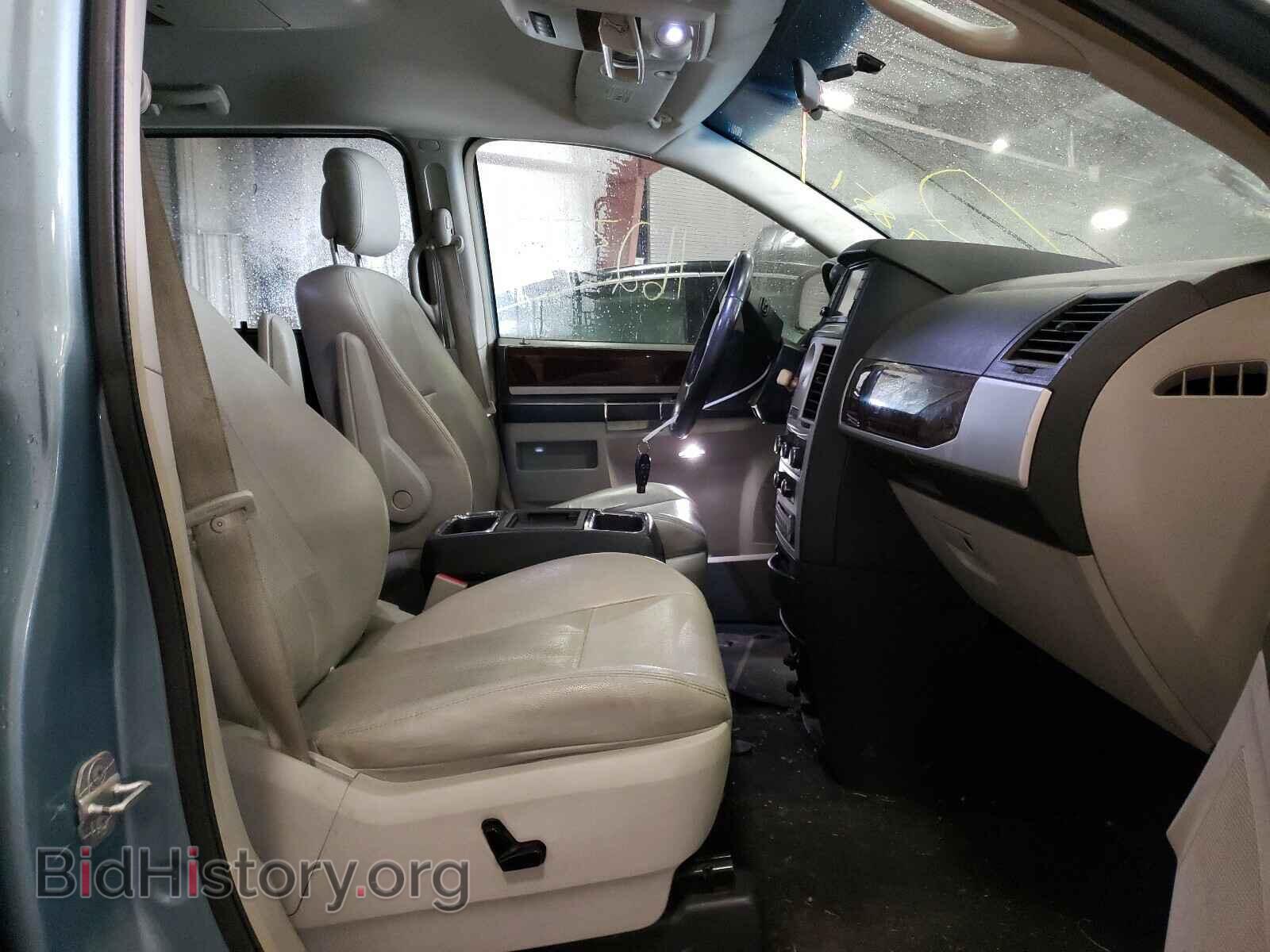 2010 CHRYSLER MINIVAN - VIN: 2A4RR8D10AR480542 - Фото 5