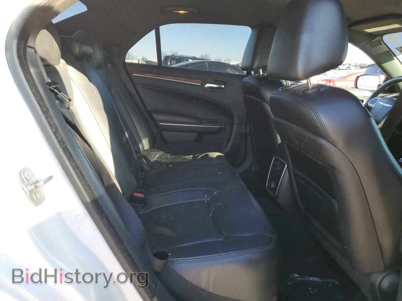 2014 CHRYSLER 300 - VIN: 2C3CCAAG1EH335927 - Фото 10