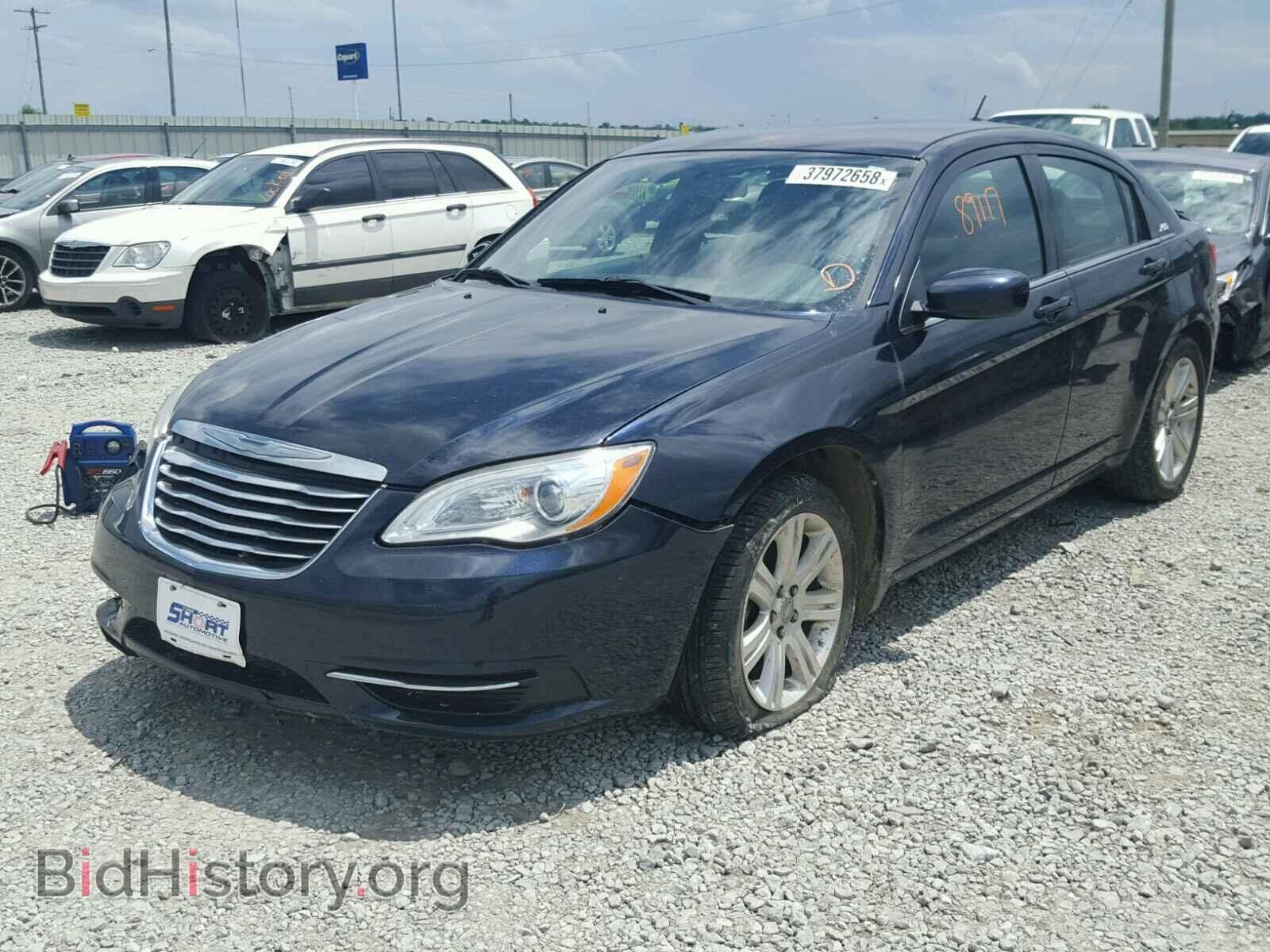 2011 CHRYSLER 200 - VIN: 1C3BC1FG5BN594802 - Фото 2