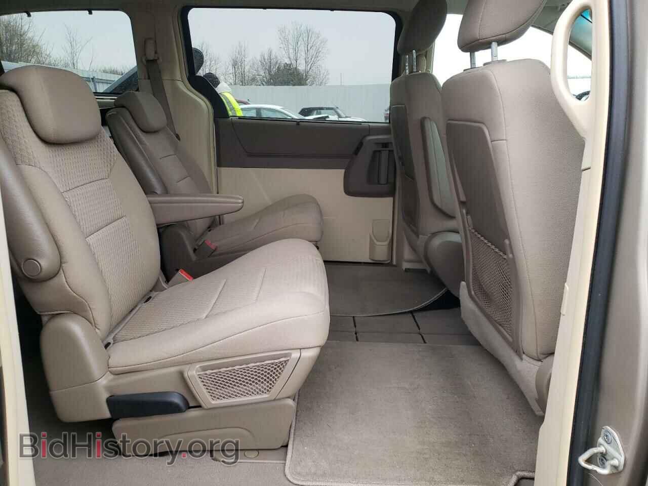 2009 CHRYSLER MINIVAN - VIN: 2A8HR541X9R521747 - Фото 6