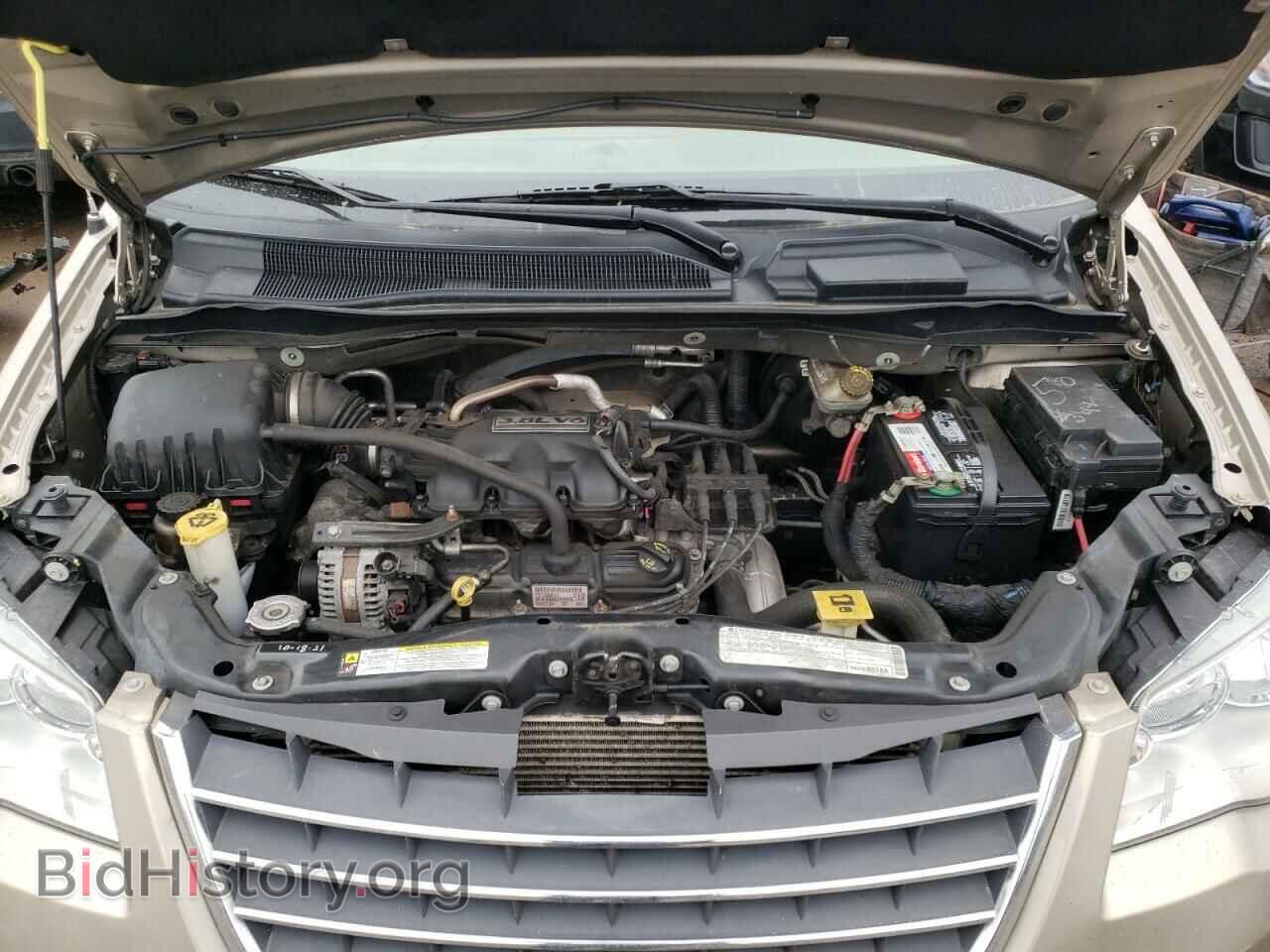 2009 CHRYSLER MINIVAN - VIN: 2A8HR541X9R521747 - Фото 7
