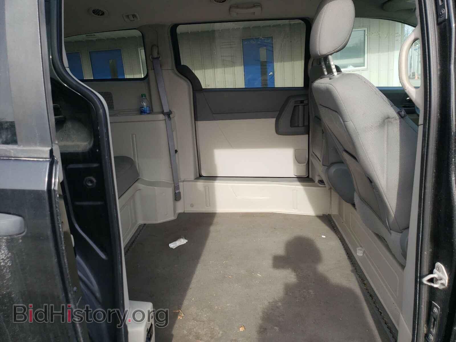 2008 CHRYSLER MINIVAN - VIN: 2A8HR44H68R617560 - Фото 6