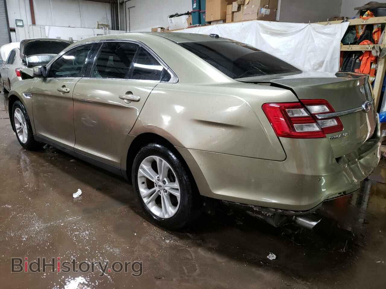 2013 FORD TAURUS - VIN: 1FAHP2E8XDG228910 - Фото 2