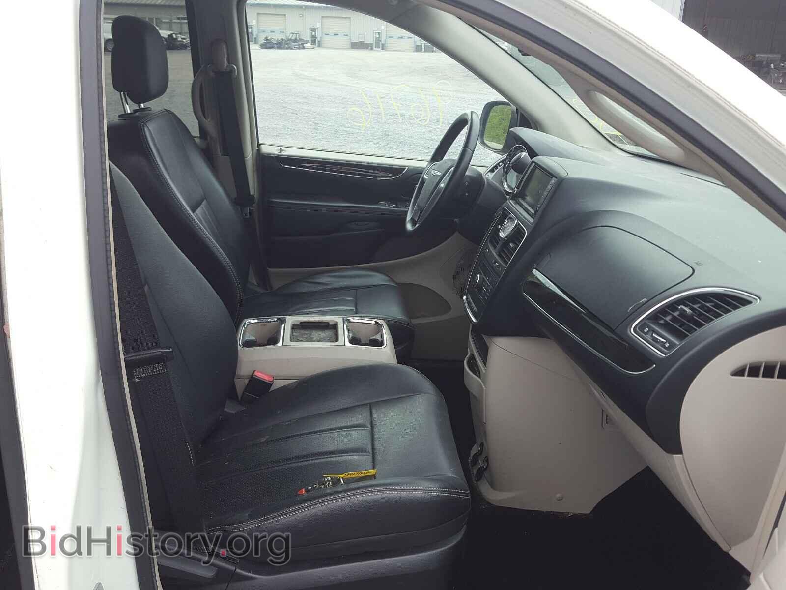 2012 CHRYSLER TOWN & COU - VIN: 2C4RC1BGXCR367903 - Фото 5