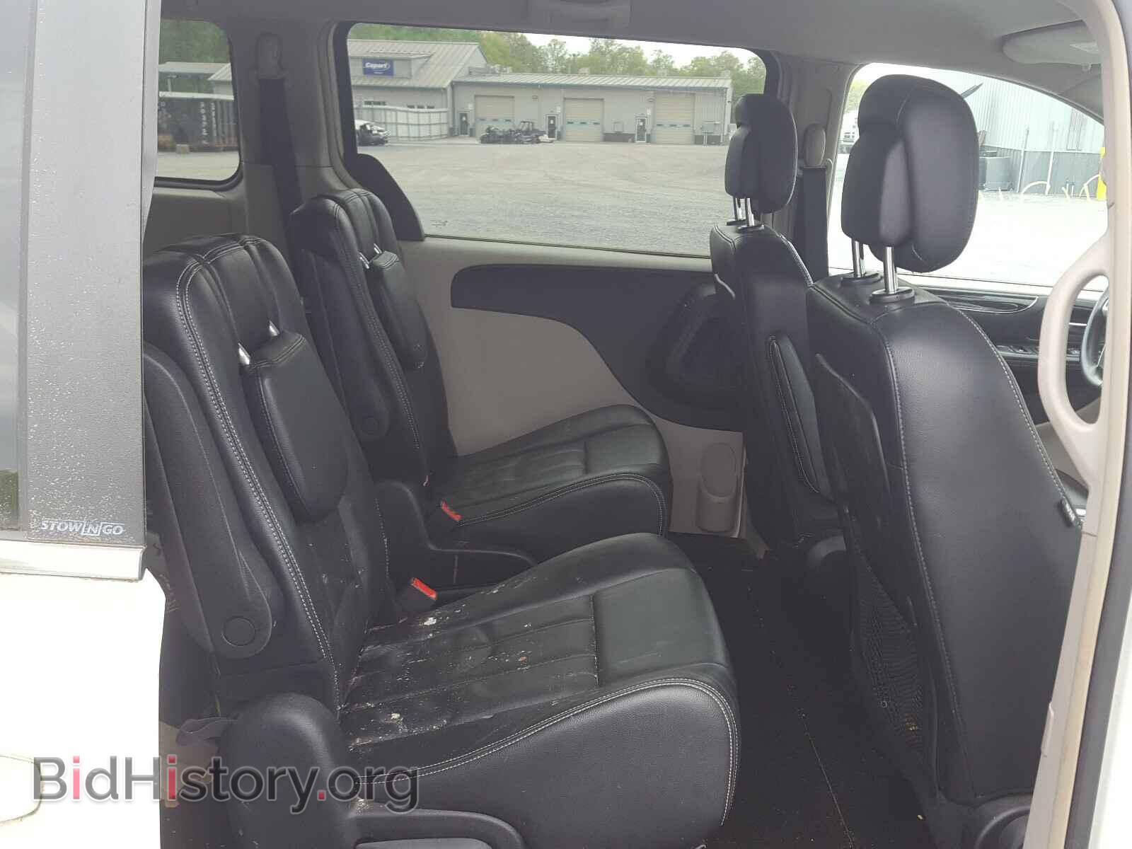 2012 CHRYSLER TOWN & COU - VIN: 2C4RC1BGXCR367903 - Фото 6